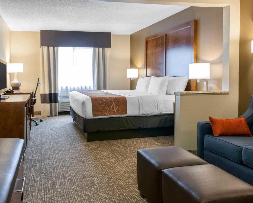 Comfort Suites Terre Haute University Area Zewnętrze zdjęcie