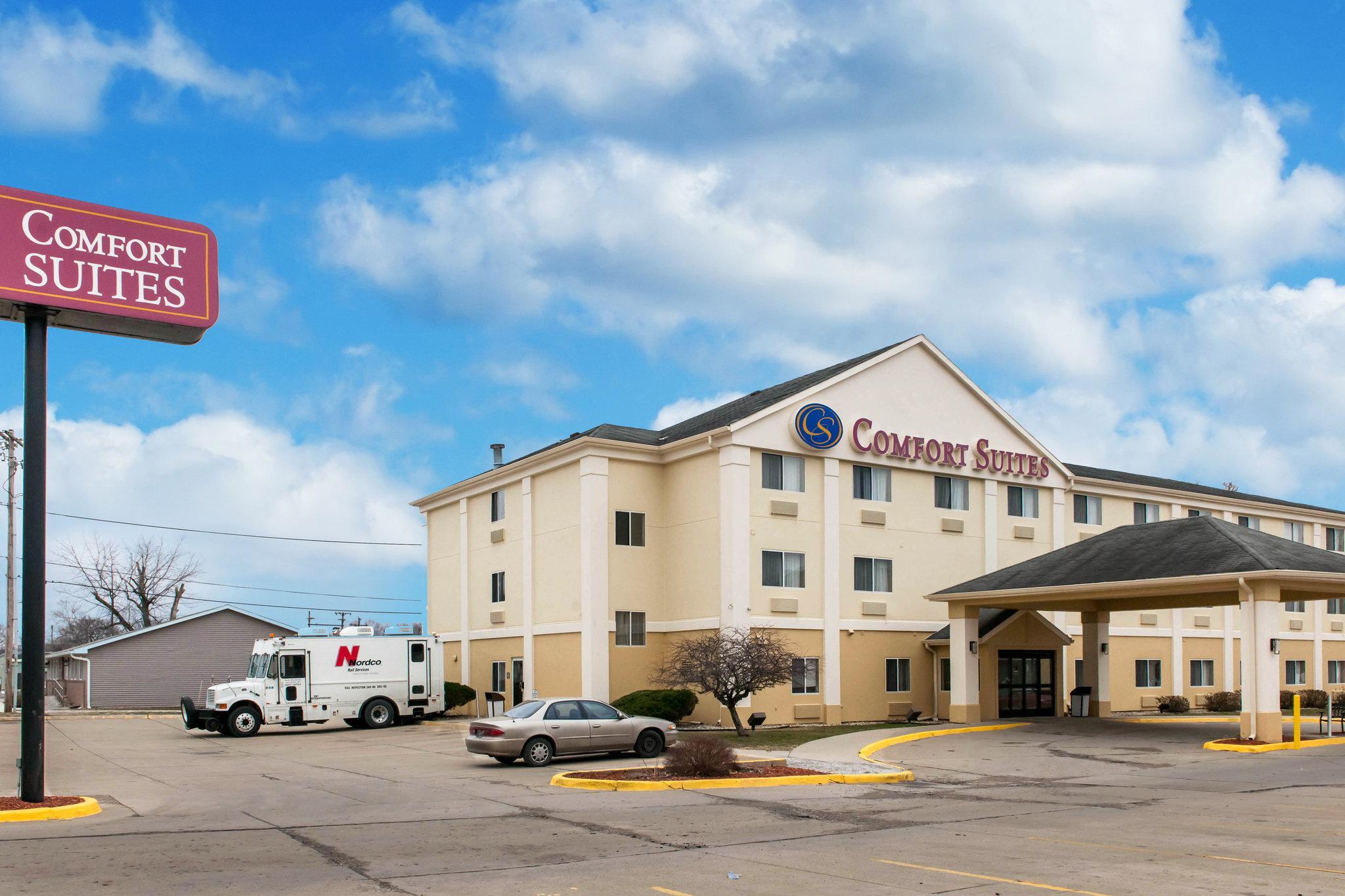 Comfort Suites Terre Haute University Area Zewnętrze zdjęcie