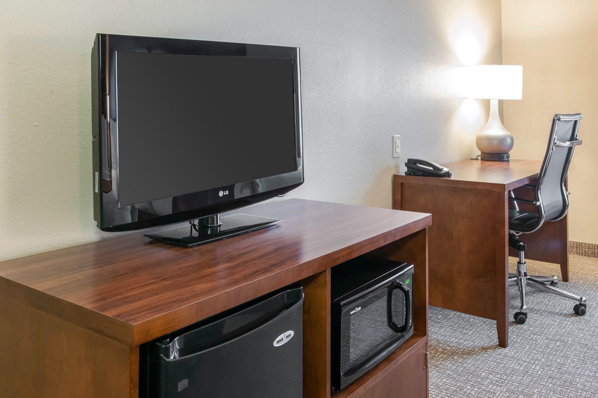 Comfort Suites Terre Haute University Area Zewnętrze zdjęcie