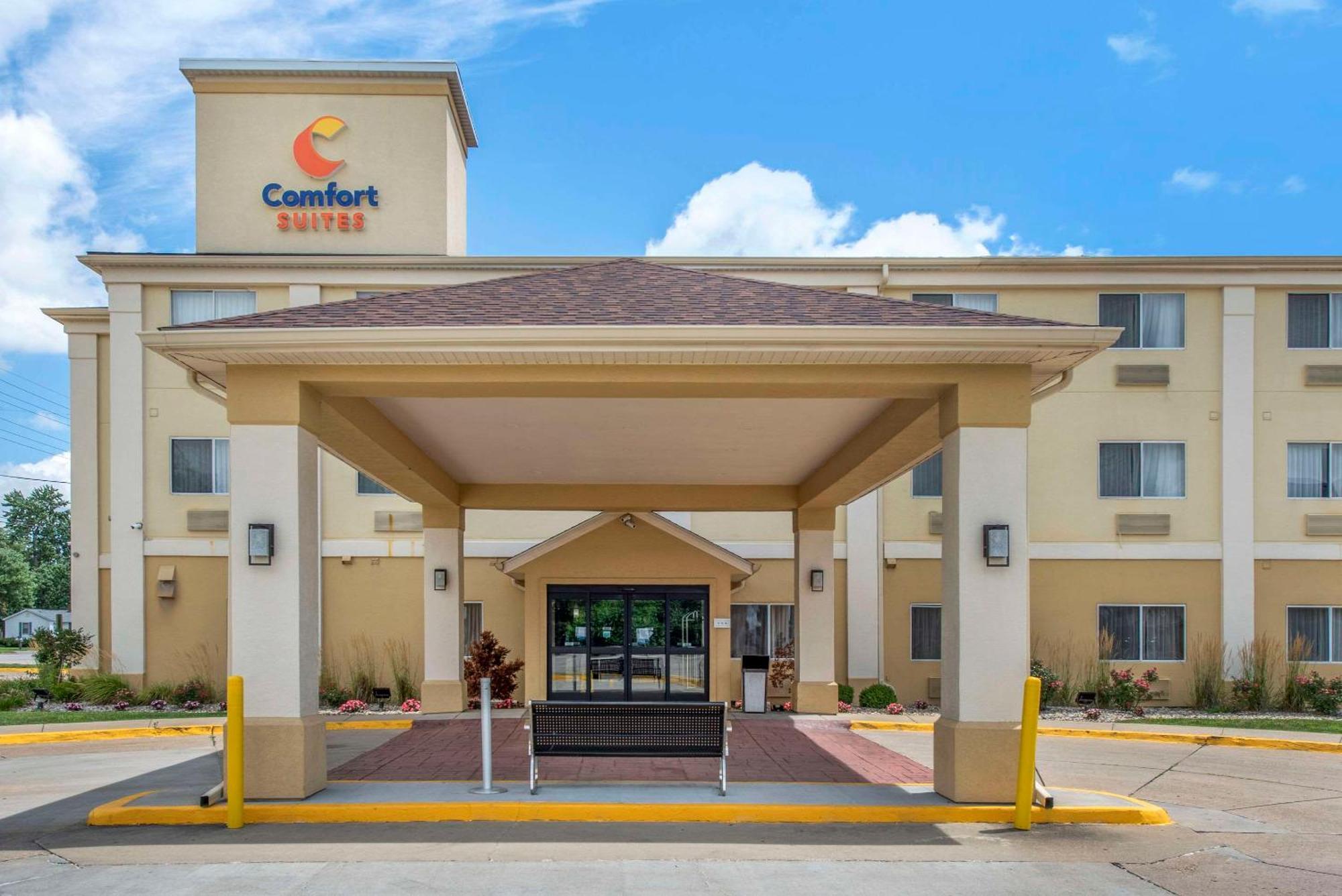 Comfort Suites Terre Haute University Area Zewnętrze zdjęcie